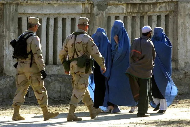 Taliban Imposes Strict New Restrictions on Women’s Public Activities in Afghanistan