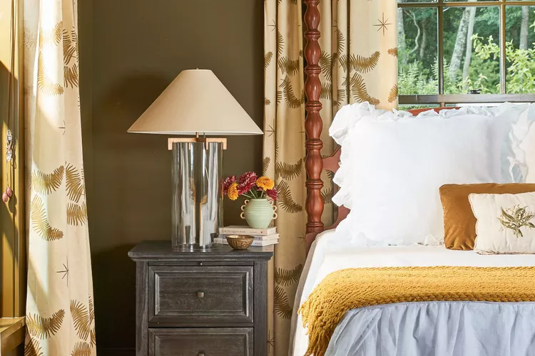 14 Items Southern Designers Recommend Removing to Create a Serene Bedroom