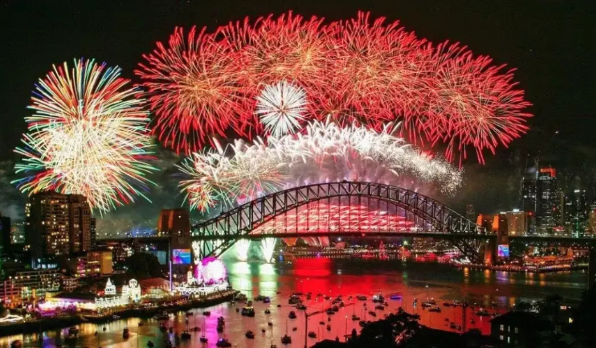 Sydney Harbour Draws Massive Early Crowds Ahead of New Year 2026 Fireworks